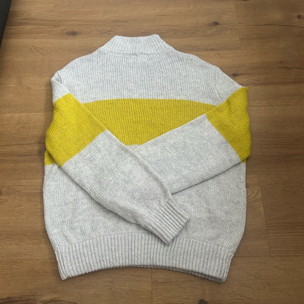 Aerie Soft Gray Knit Sweater - Picture 4 of 5